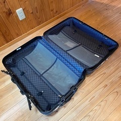 ※更に値下げしました！中古大型スーツケースの画像