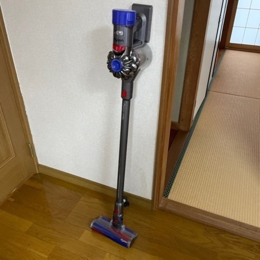 ダイソンV8