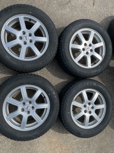 スタッドレスタイヤ ブリヂストン ブリザック VRX2 215/60R16 2019年製　スバルオプションアルミホイール日本製　5穴　pcd100 ＋55 8.5JJ