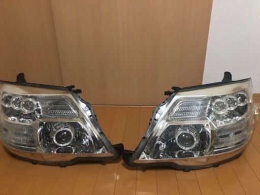最終値下げ！10アルファード後期用　社外ヘッドライト