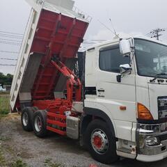 日野　グランドプロフィア　10トンダンプカーの画像