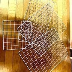 100円ショップ ワイヤーネット4枚 まとめ売りの画像