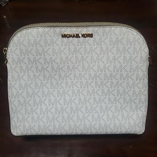 Michael Kors ポーチ