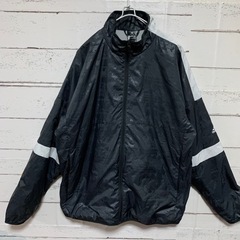 アディダス　メンズジャンパー　XO