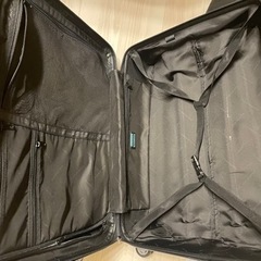スーツケース　中型の画像