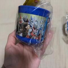 ウルトラマンのコップの画像