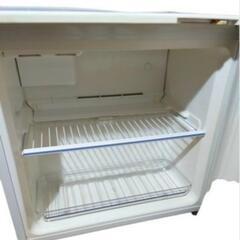 0円！小型冷蔵庫【代理投稿】　24,25日限定で取りに来てくださる方！の画像