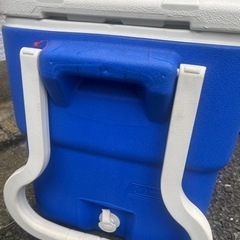 【週末限定】キャスター付きクーラーボックス　コールマンの画像