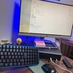 パソコンとパソコンデスクと椅子セットで売りたいです
