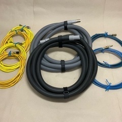 カーペットリンサー  使用時間100時間未満 オプション多数 美品です オプション含む購入価格は124万円でした。の画像