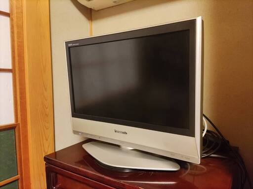 【値下げしました】Panasonic 20型 液晶テレビ（リモコン付き）