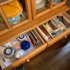 食器棚　是非もらってください！！の画像