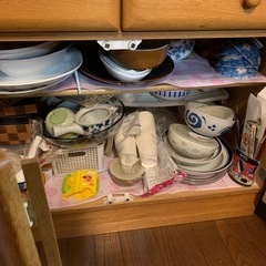 食器棚　是非もらってください！！の画像