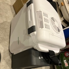 （お値下げ中！）ハイコーキ　コードレス冷温庫　キャンプ等に