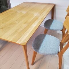 【鶴見駅付近の現地取引限定】ダイニングテーブル 鶴見駅付近の現地取引限定】ダイニングテーブル