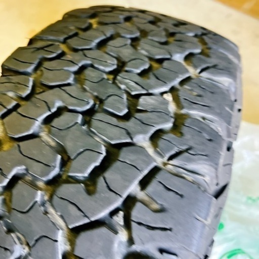 BF GOODRICH タイヤ　230/70/R16