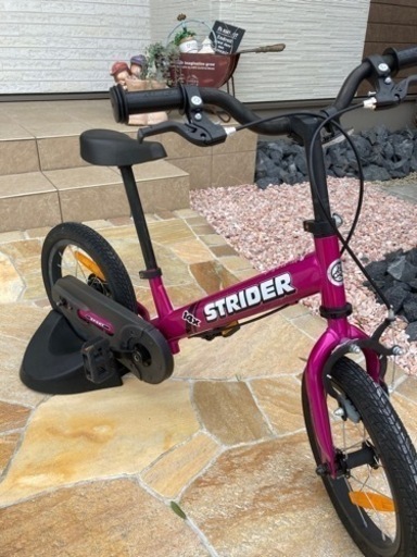 ストライダー14x ピンク