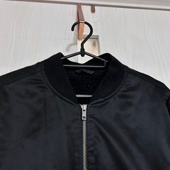 【本日限定セール】GU 韓国ファッション ブルゾン Mサイズ ゆったり 体型カバー アウター 黒 の画像