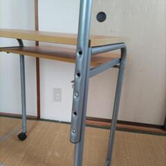 【値下げしました】PCデスクの画像