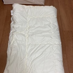 マットレスダブルサイズ　掛け布団　ニトリの画像