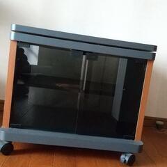 テレビラック