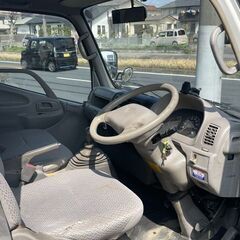 ☆車検11月まで☆トヨタ トヨエース 平ボディ/最大積載1250kg/5速MT ホワイト 走行312,474kmの画像