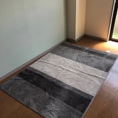 取引中 ニトリのラグ130x185の画像