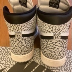 jordan1 White cementの画像