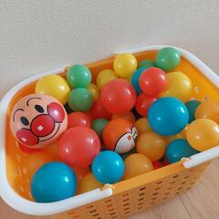 アンパンマンのボールプールの画像
