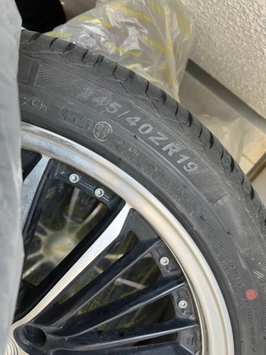 アルミホイール付き夏タイヤ　225/40ZR19