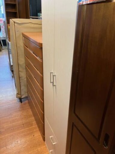 ⑥ リサイクルショップスターズ城西店 タンス 収納 洋服 衣類 白色