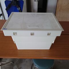 　☝️😊　床下収納庫　DIYに💬