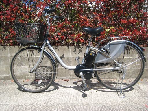 パナソニック　電動アシスト自転車　２６インチ　バッテリー16Ah　無料配達可　車庫保管　使用期間約３年