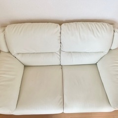 2人掛けソファーの画像