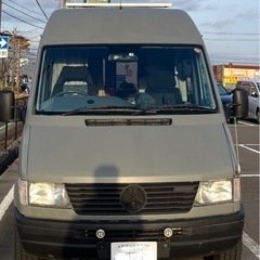 メルセデスベンツ312Dキャンピングカーの画像