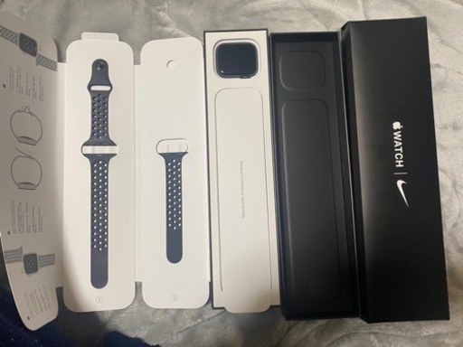 『取引終了』【手渡し価格】Apple Watch Nike SE(GPS モデル)-44mmスペースグレイアルミニウムケースとアンスラ
