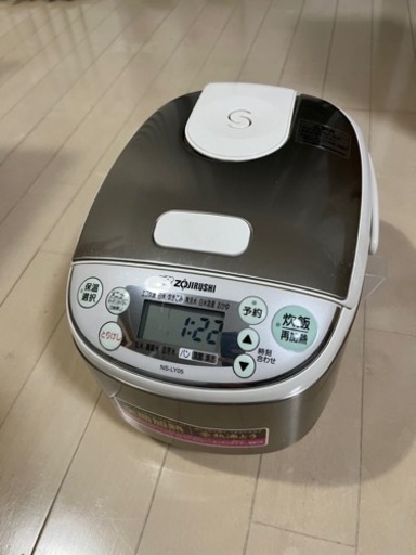 象印　炊飯器　3合