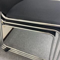 スタッキングチェア