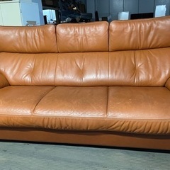 革張りのソファー