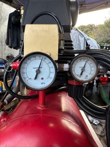 アストロプロダクツ　エアーコンプレッサー　1.5馬力　オイルレス　
