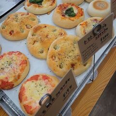 パン屋の早朝バイトの画像
