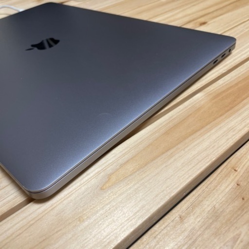MacBook Pro 15㌅ 2018 1TB 32GB