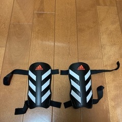 adidas サッカー用すねあて