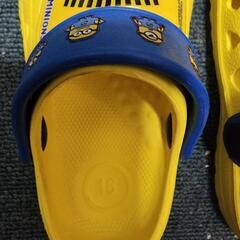 ミニオンのサンダル16cmの画像