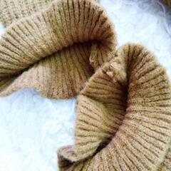 GU / XL プルオーバーニット　花びら　モチーフ　ブラウン　可愛め　綺麗の画像