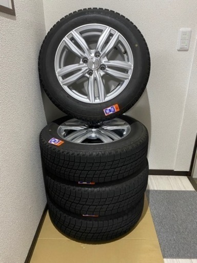 スタッドレスタイヤ　15インチ　4本