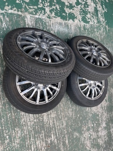 １４インチアルミホイール！実働車からの取り外し！タイヤばり山