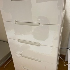 【決まりました】収納チェスト５段　天板つき