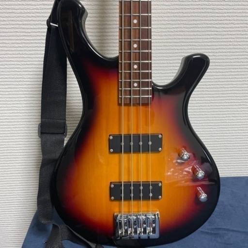 ベースギター　5000円
