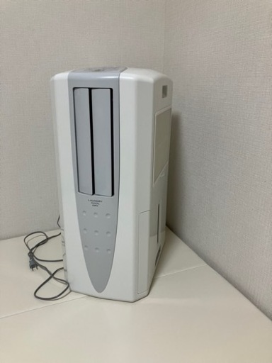 【値下げしました】コロナ　冷風•衣類除湿機　CDM-1420(W)